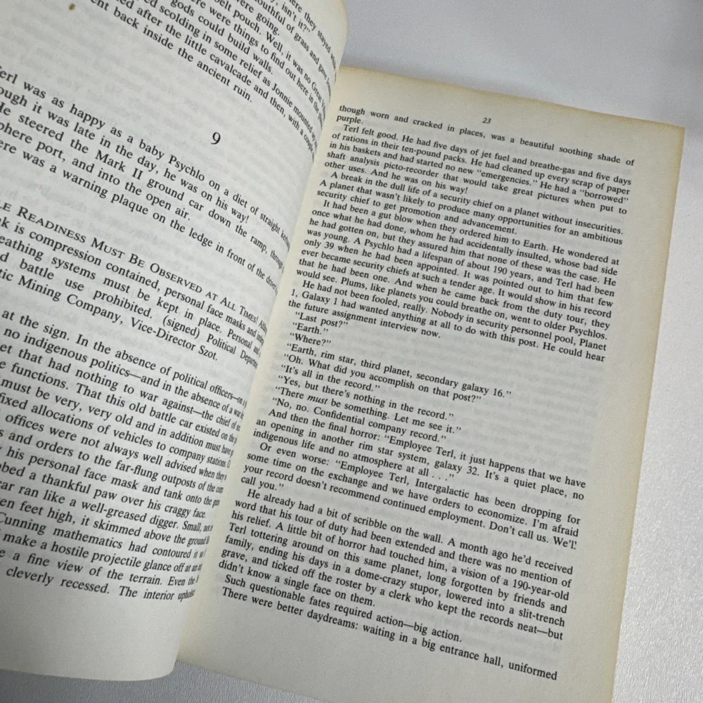 L. Ron Hubbard BATTLEFIELD EARTH‎ Hardcover 1982 Vintage Sci-Fi Fiction